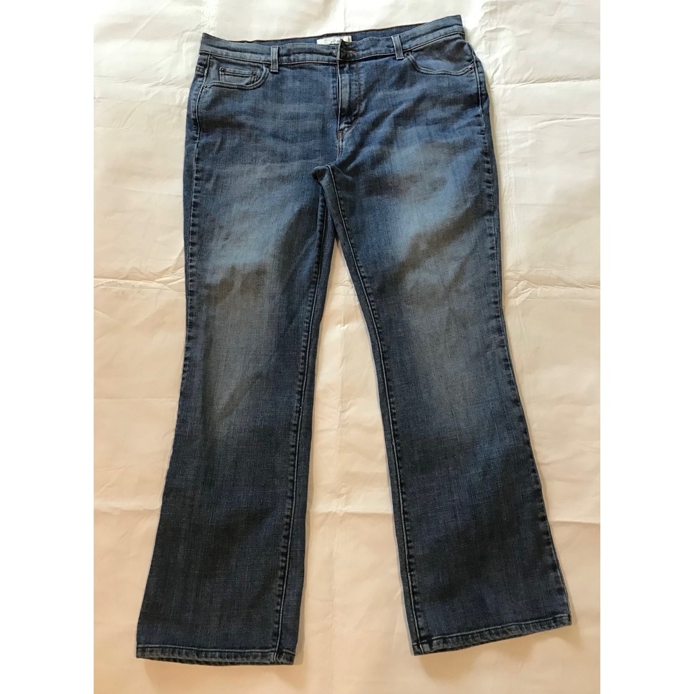 Levis 515 Bootcut Jeans Womens 16 Medium Blue Denim Mid Rise Stretch Pants